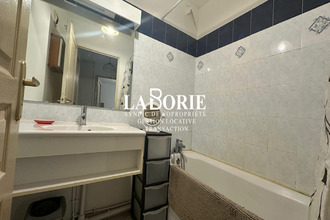 location appartement les-angles 30133