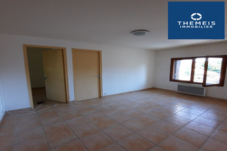location appartement les-breviaires 78610