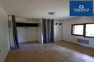 location appartement les-breviaires 78610