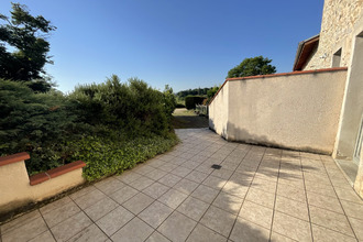 Ma-Cabane - Location Appartement Lézigneux, 102 m²
