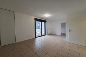 location appartement lons 64140