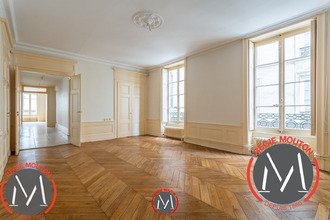 Ma-Cabane - Location Appartement LYON 2EME, 232 m²