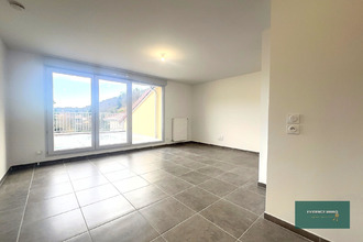 location appartement maubec 38300