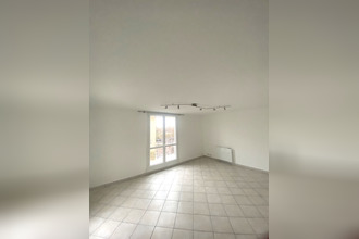 Ma-Cabane - Location Appartement MONTIGNY-LE-BRETONNEUX, 69 m²