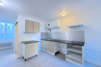 location appartement mtguyon 17270