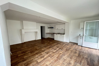 location appartement mtguyon 17270