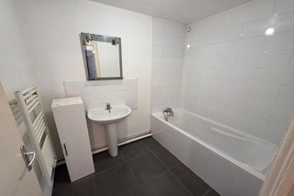 location appartement mtreal-la-cluse 01460