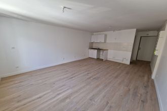 Ma-Cabane - Location Appartement NANTUA, 24 m²