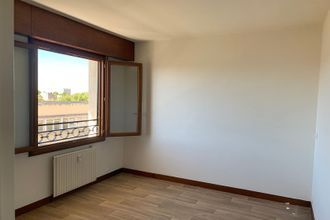 Ma-Cabane - Location Appartement NIMES, 50 m²