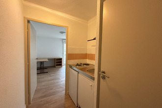 Ma-Cabane - Location Appartement Nîmes, 17 m²