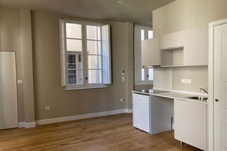 Ma-Cabane - Location Appartement NIMES, 29 m²