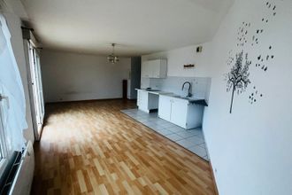 Ma-Cabane - Location Appartement OZOIR-LA-FERRIERE, 27 m²