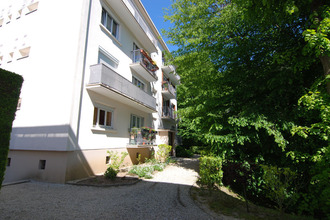 Ma-Cabane - Location Appartement OZOIR-LA-FERRIERE, 45 m²