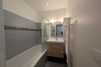 Ma-Cabane - Location Appartement PARIS 18, 51 m²