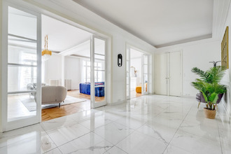 location appartement paris 75008