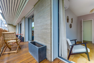 Ma-Cabane - Location Appartement Paris, 126 m²