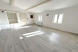 Ma-Cabane - Location Appartement PERNES-LES-FONTAINES, 34 m²