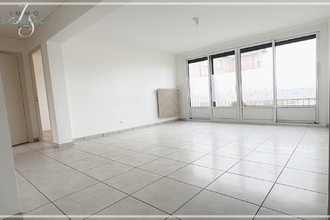 location appartement peronnas 01960