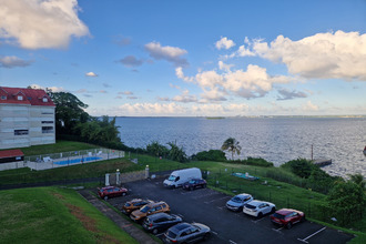 location appartement petit-bg 97170