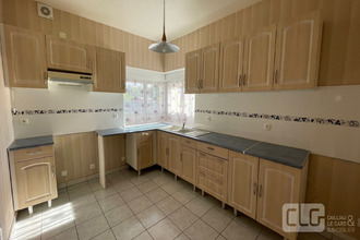 location appartement ploneour-lanvern 29720