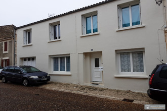 location appartement pons 17800