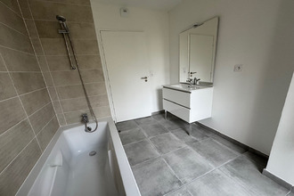 Ma-Cabane - Location Appartement RILLIEUX-LA-PAPE, 114 m²