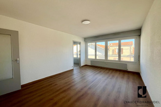 location appartement riorges 42153