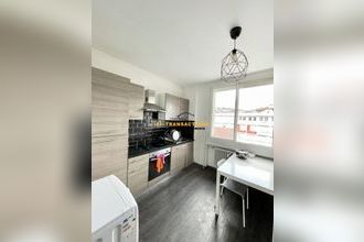 Ma-Cabane - Location Appartement Saint-Étienne, 143 m²