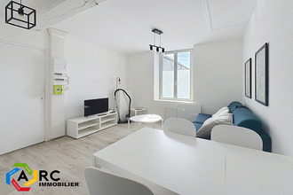 Ma-Cabane - Location Appartement SAINT-AY, 40 m²