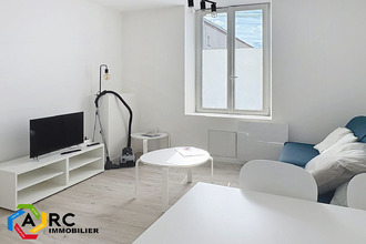 Ma-Cabane - Location Appartement SAINT-AY, 40 m²