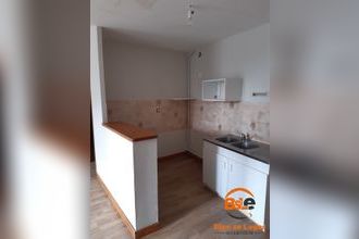 Ma-Cabane - Location Appartement Saint-Chély-d'Apcher, 68 m²