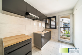 Ma-Cabane - Location Appartement SAINT-DENIS, 70 m²