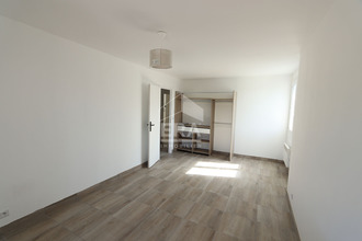 Ma-Cabane - Location Appartement SAINT-JEAN-DE-LA-RUELLE, 45 m²