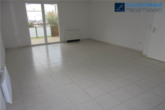 Ma-Cabane - Location Appartement SAINT-LAURENT-DE-LA-SALANQUE, 60 m²