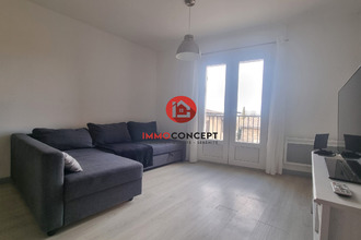 Ma-Cabane - Location Appartement Saint-Laurent-des-Arbres, 49 m²