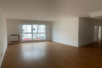 Ma-Cabane - Location Appartement SAINT-THIBAULT-DES-VIGNES, 69 m²