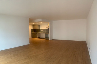 Ma-Cabane - Location Appartement SAINT-THIBAULT-DES-VIGNES, 69 m²