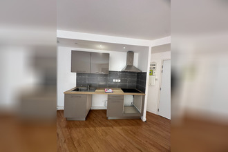 Ma-Cabane - Location Appartement SAINT-THIBAULT-DES-VIGNES, 45 m²
