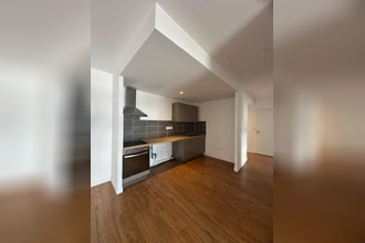 Ma-Cabane - Location Appartement SAINT-THIBAULT-DES-VIGNES, 69 m²