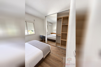Ma-Cabane - Location Appartement SAINTE CLOTILDE, 51 m²