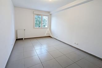 Ma-Cabane - Location Appartement SAINTE-GENEVIEVE-DES-BOIS, 63 m²