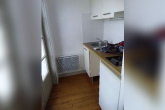 Ma-Cabane - Location Appartement Saintes, 25 m²