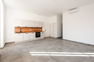 location appartement salon-de-provence 13300