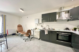 location appartement senas 13560