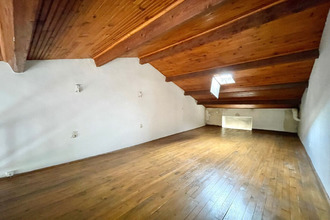 location appartement senas 13560