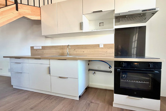 location appartement senas 13560