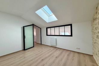 location appartement senas 13560