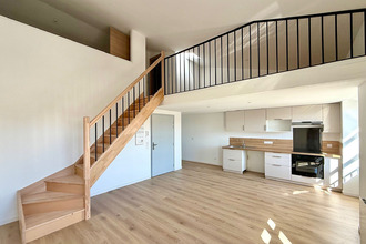 location appartement senas 13560