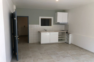 location appartement senas 13560