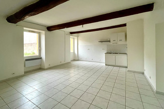 location appartement senas 13560
